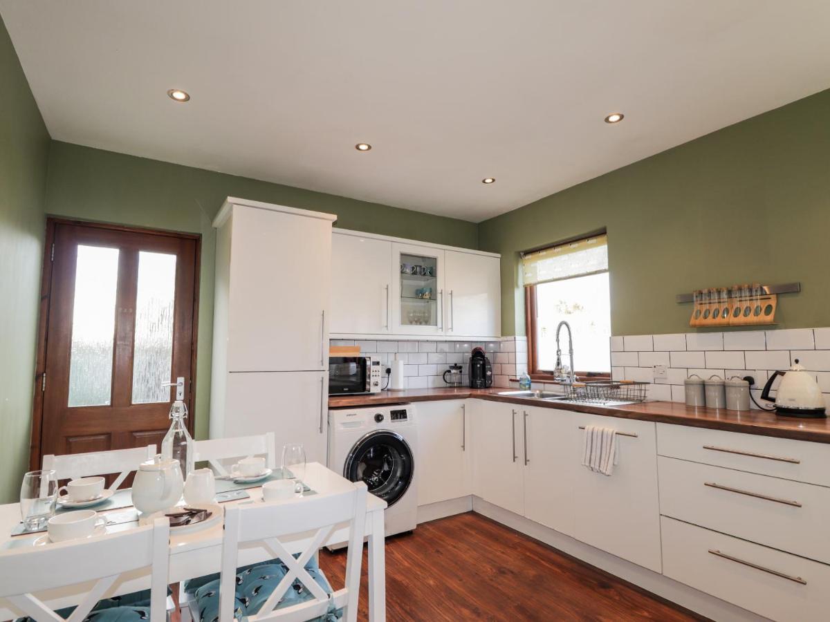 2 Seafield Place * Portsoy